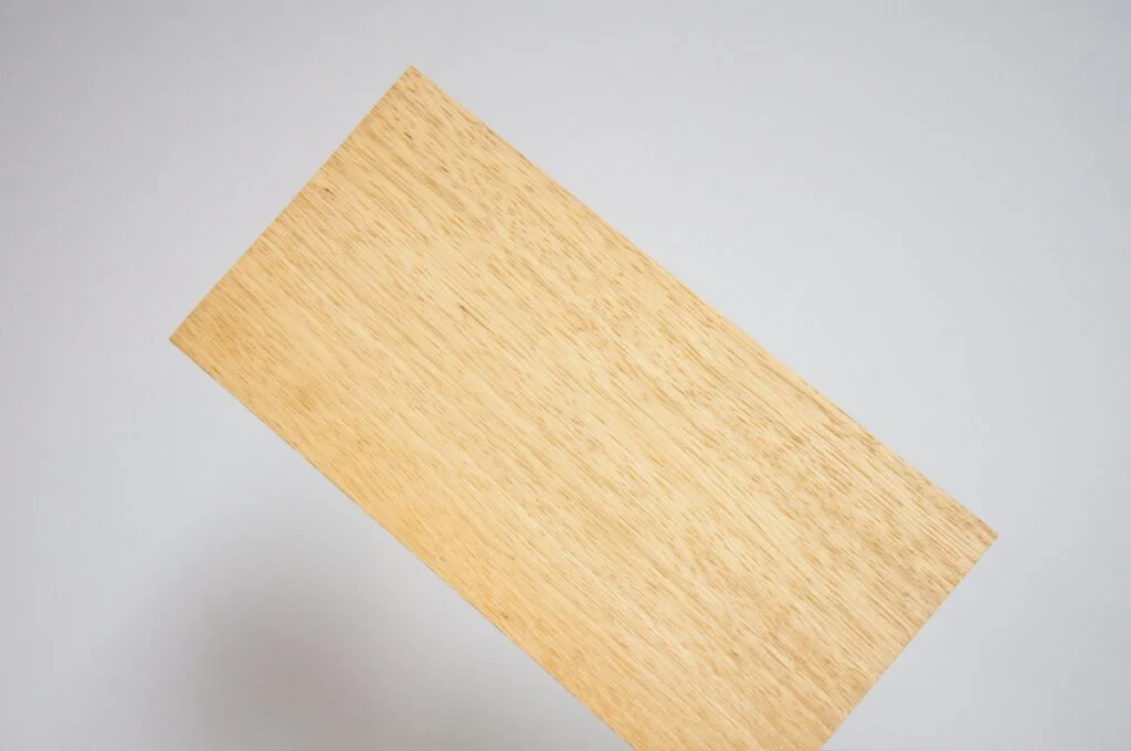 Furnier Limba