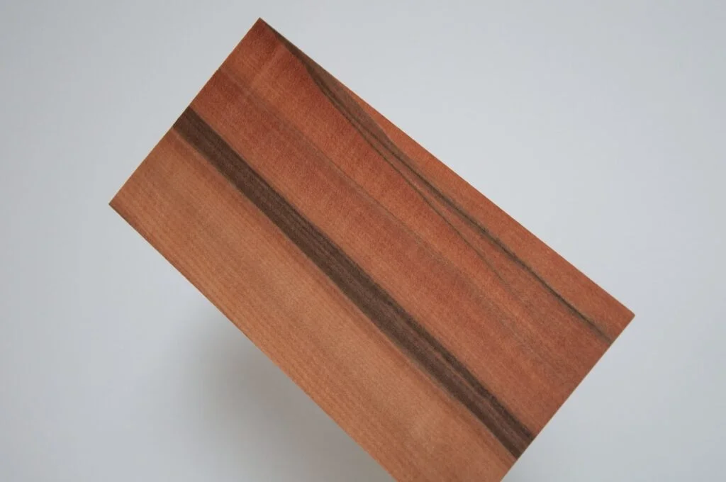 Furnier Tineo